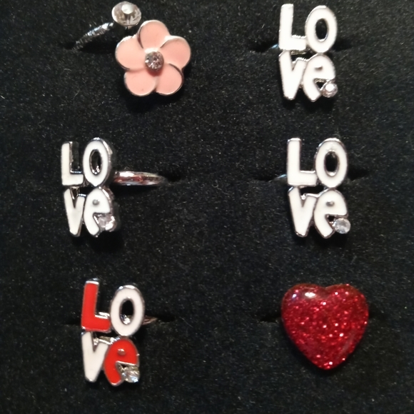 Paparazzi Rings - Picture 2 of 3